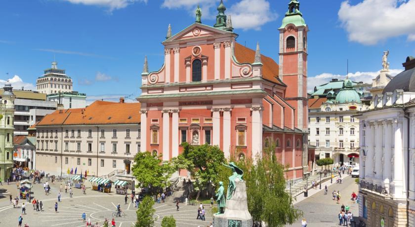 Urban Homy Ljubljana Bed & Breakfast Exterior photo