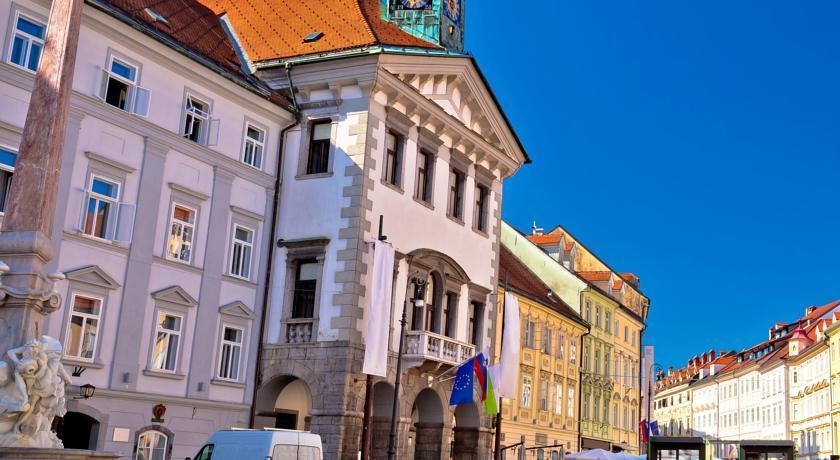 Urban Homy Ljubljana Bed & Breakfast Exterior photo